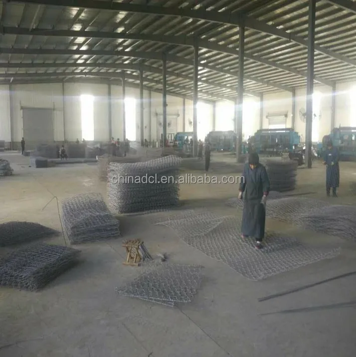 hexagonal woven steel wire mesh gabion/Maccaferri gabions