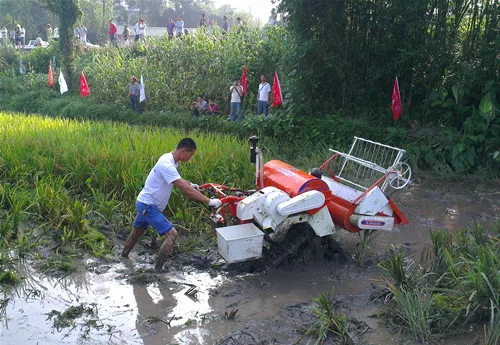 
High efficiency combine garlic harvester factory price 