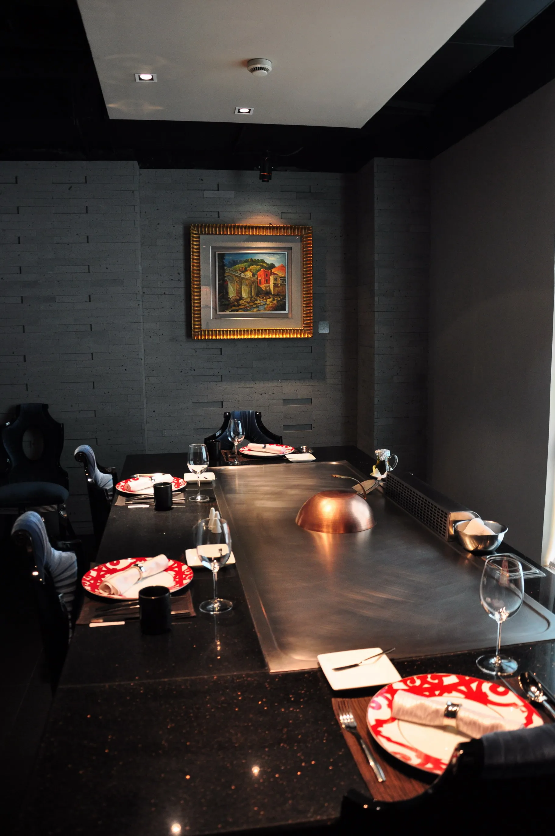 Gas Fired Commercial Smokeless Teppanyaki Grill Plate Table In Restaurant Hotel Catering equipment