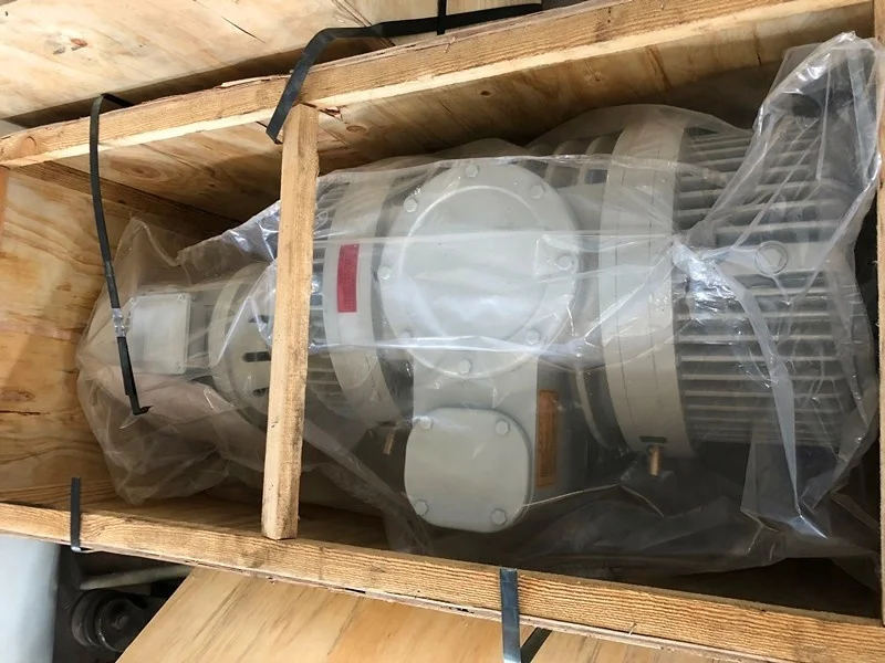 oil recycling system roots vacuum pump roots pump for oil distillate oil distilled vacuum system of Yuedong Metallizer Co.,Ltd.