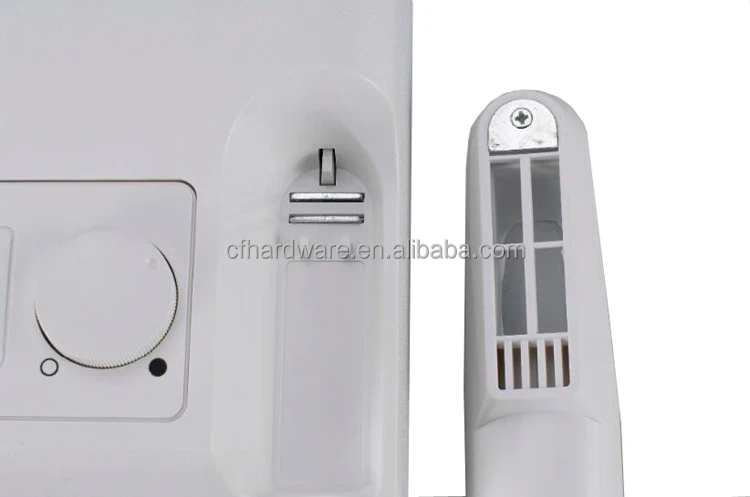 
Guangzhou Congfei wall mounted skin dryer white manual hair dryer with flexible extension and multi-functional socket 