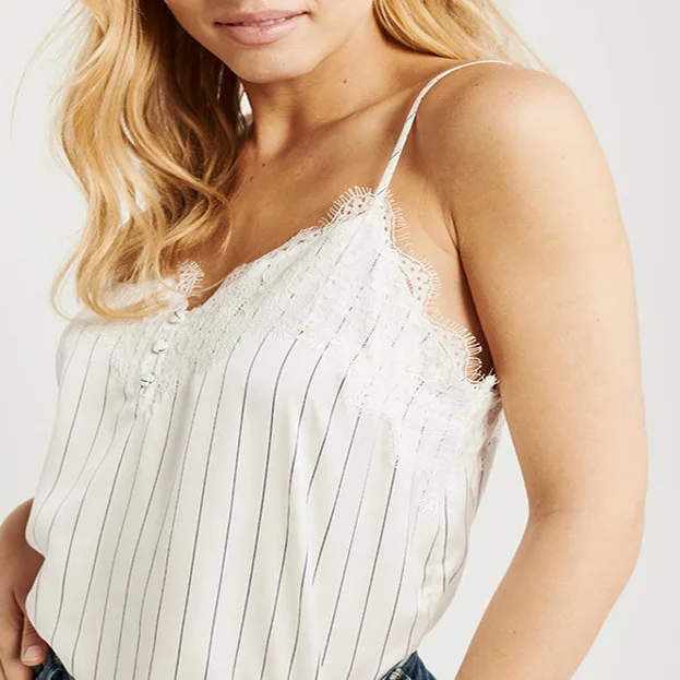 
Newly Beautiful Office Ladies Boho Style Tank Top Wholesale Ivory White Crochet Lace Stripe Tops 