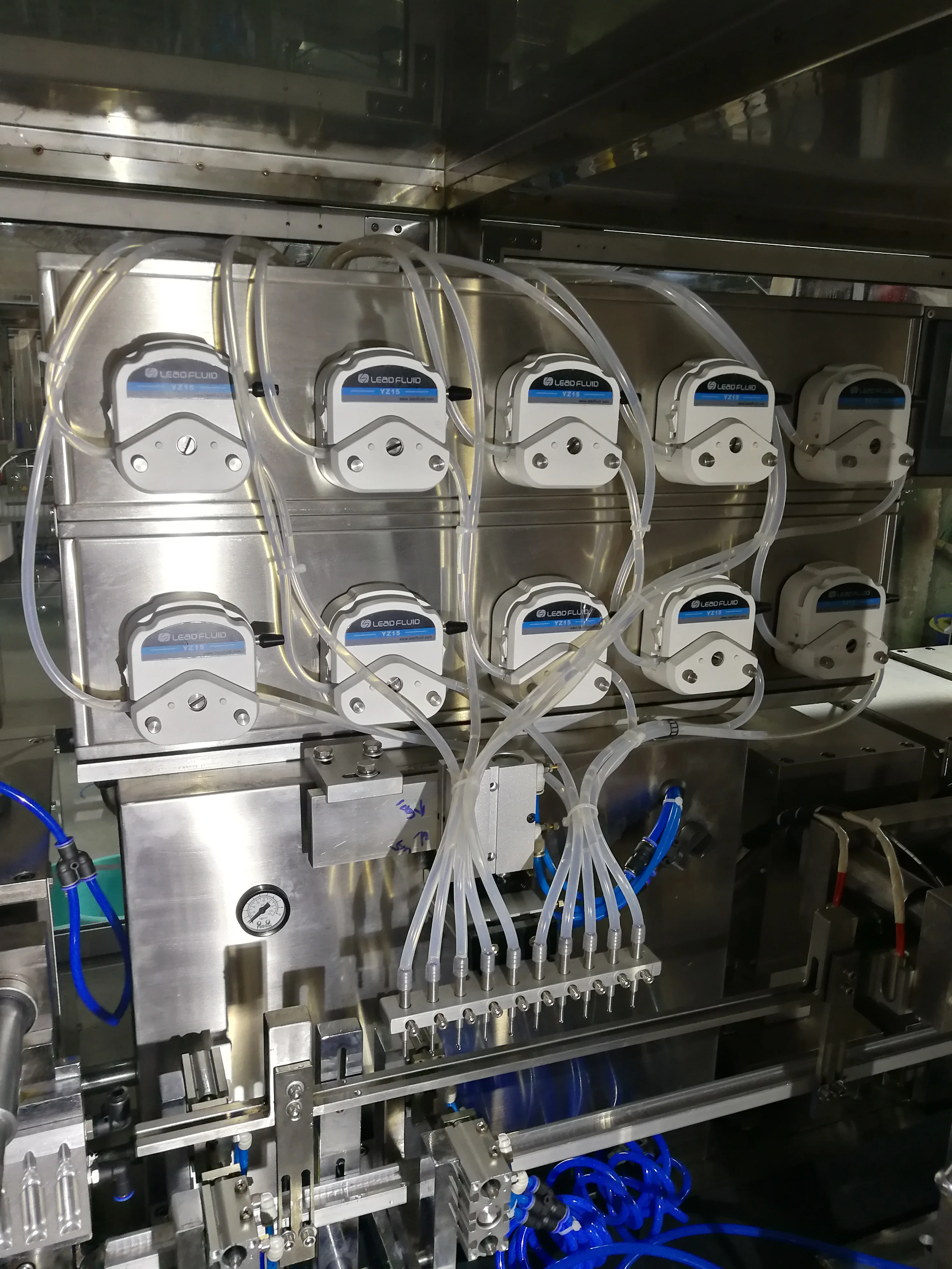 Oral automatic plastic ampoule liquid filling and sealing machine