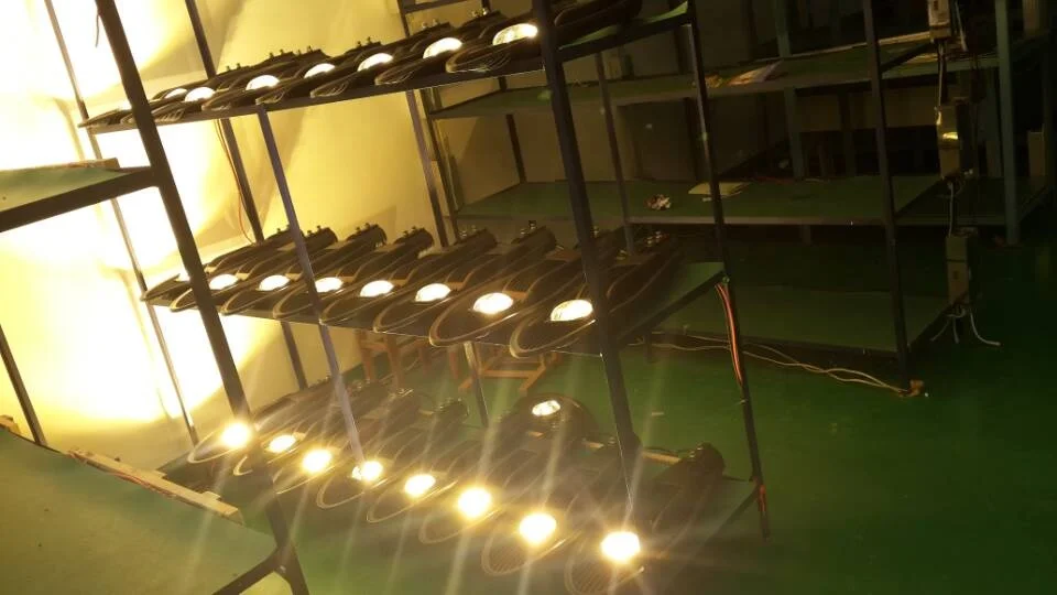 Outdoor Lighting IP66 Solar Led Street Light Price With Photocell