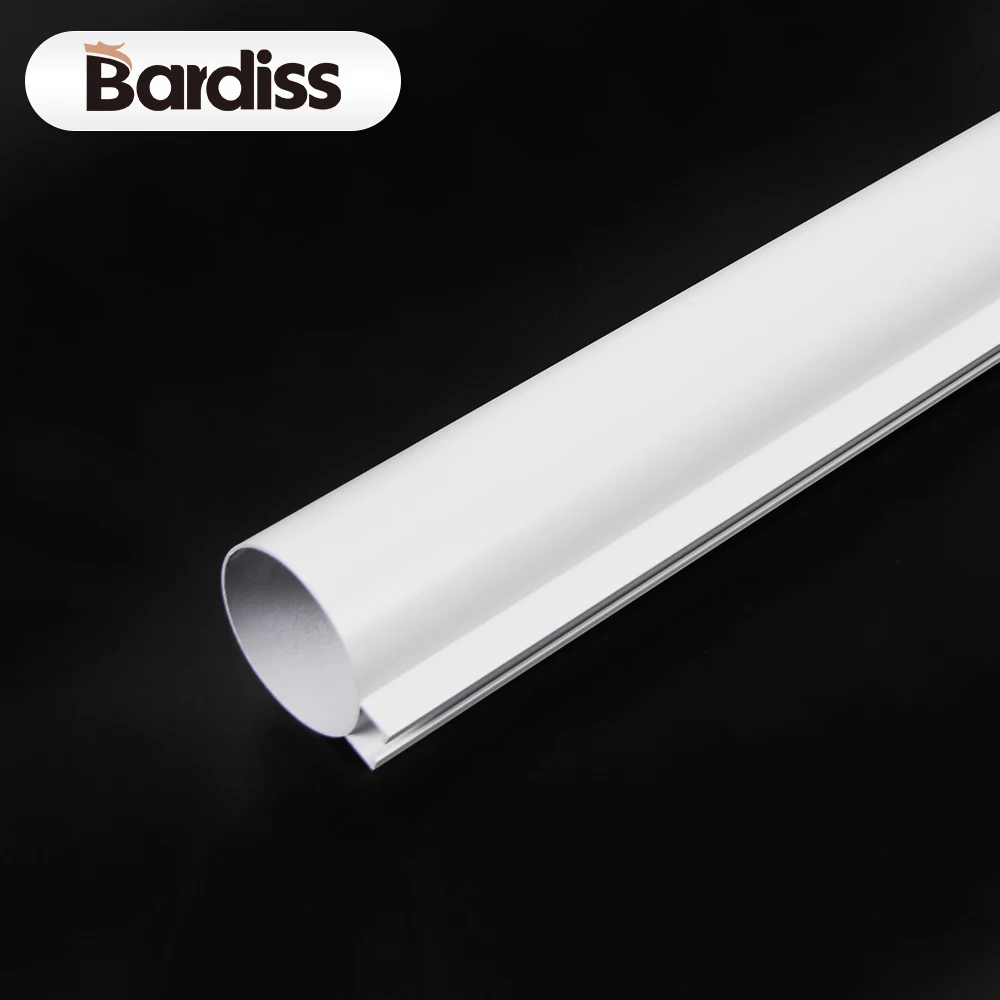 Latest U shaped suspended metal ceiling round tube aluminum baffle ceiling