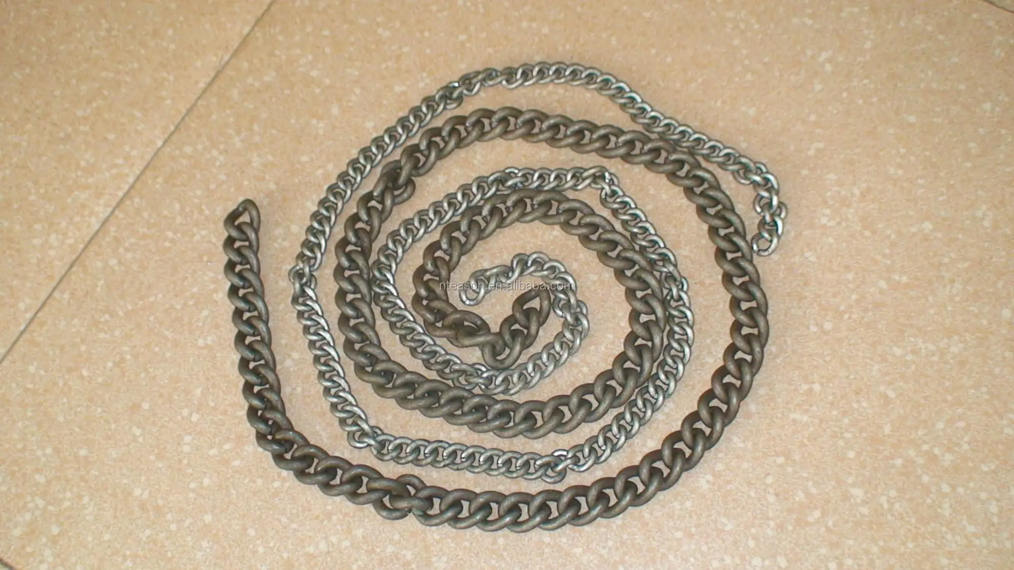 vertical twisted chain machine chain link bending machine 3-10mm video