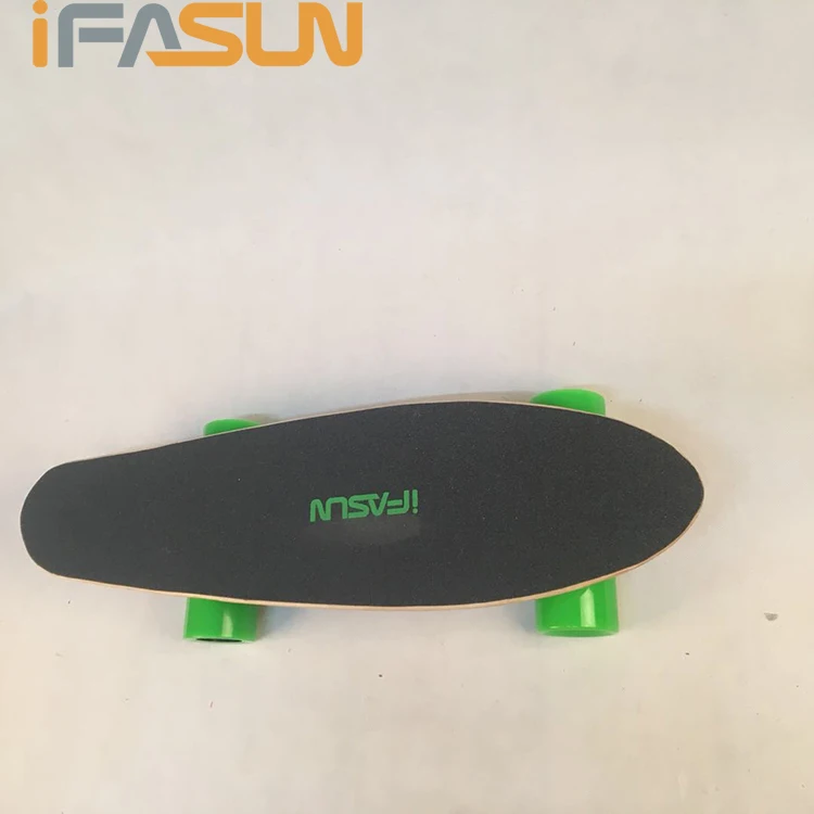 
2018 wholesale small fish plate boosted electric skate board remote control electric skateboard 
