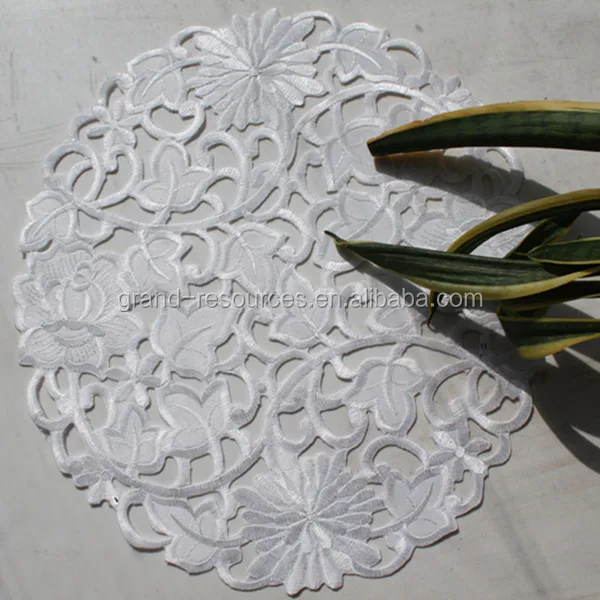 Wholesale Polyester Embroidered Floral Doily