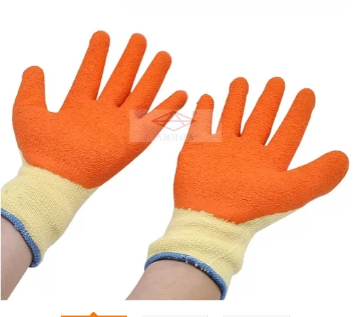 Durable plastic glove for protecting hand