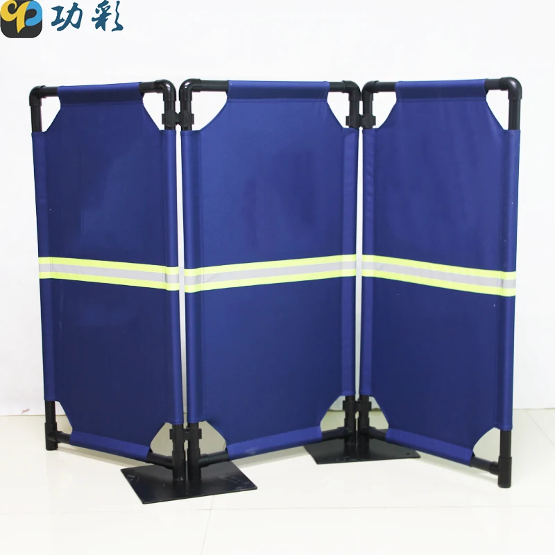 Three Panel Advertising Panel Plastic Oxford Cloth Folding Reflective Safety Barricade Crowd Control Barrier With Metal Base