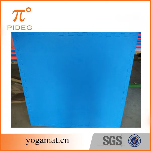 Waterproof  Gym Floor Mats. Rubber Mat Pieces which Createsa Foram Floor for Exercise
