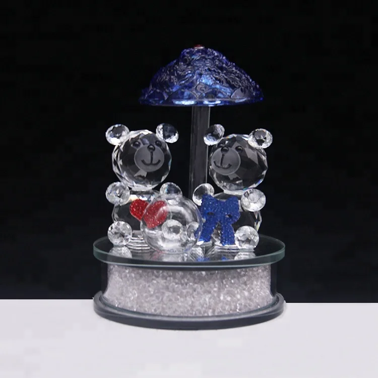 
Wholesale crystal wedding or baby favors cute bear figurines souvenirs 