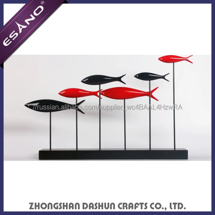 Небольшой сувенир смолы рыбы