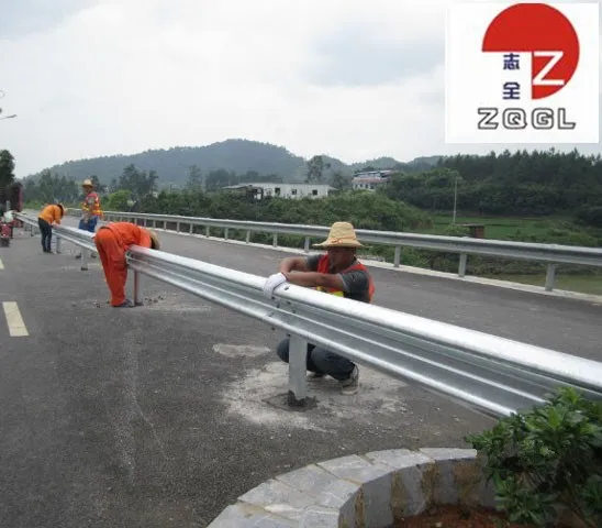 Innovative Design W-beam Guardrail for Highway OEM Supplier