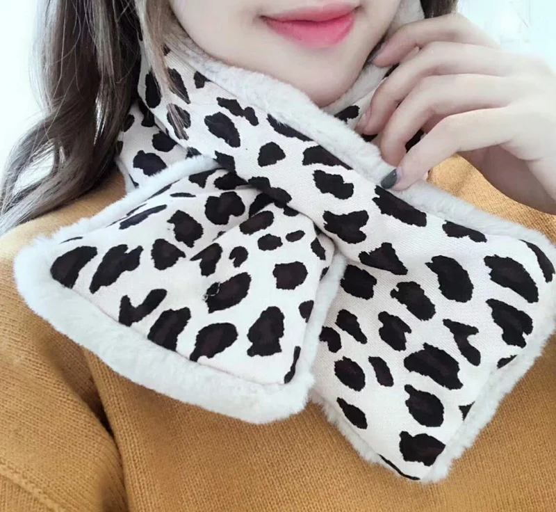 
Luxe fake fur neckerchief loop scarf winter warm leopard scarf rabbit fur scarf factory direct sale 