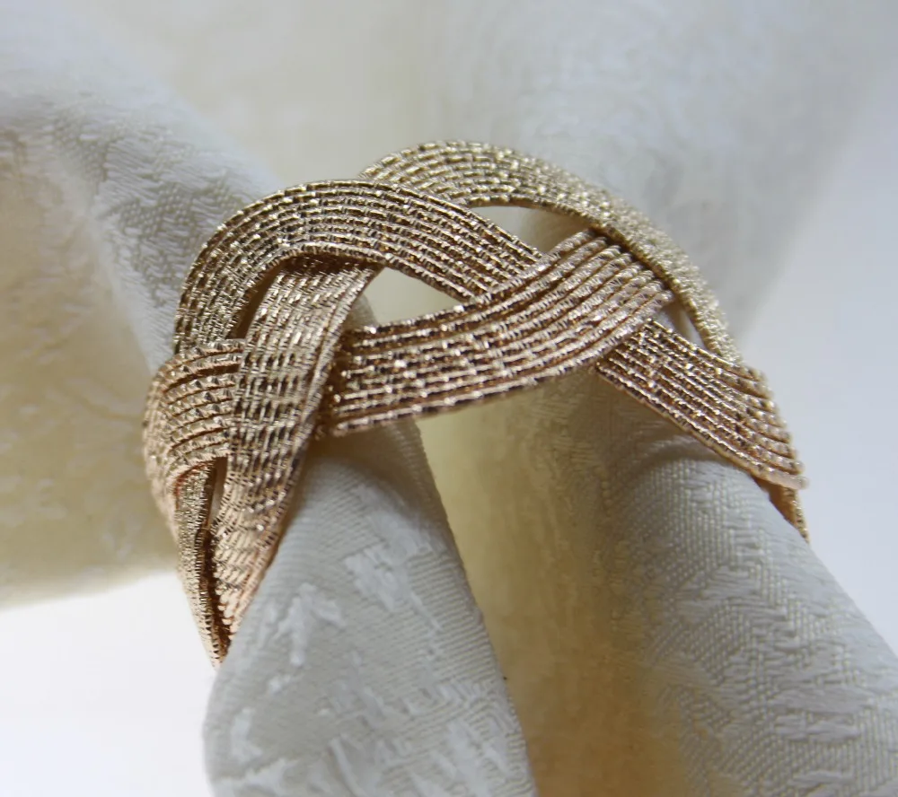 Красочное кольцо для салфеток