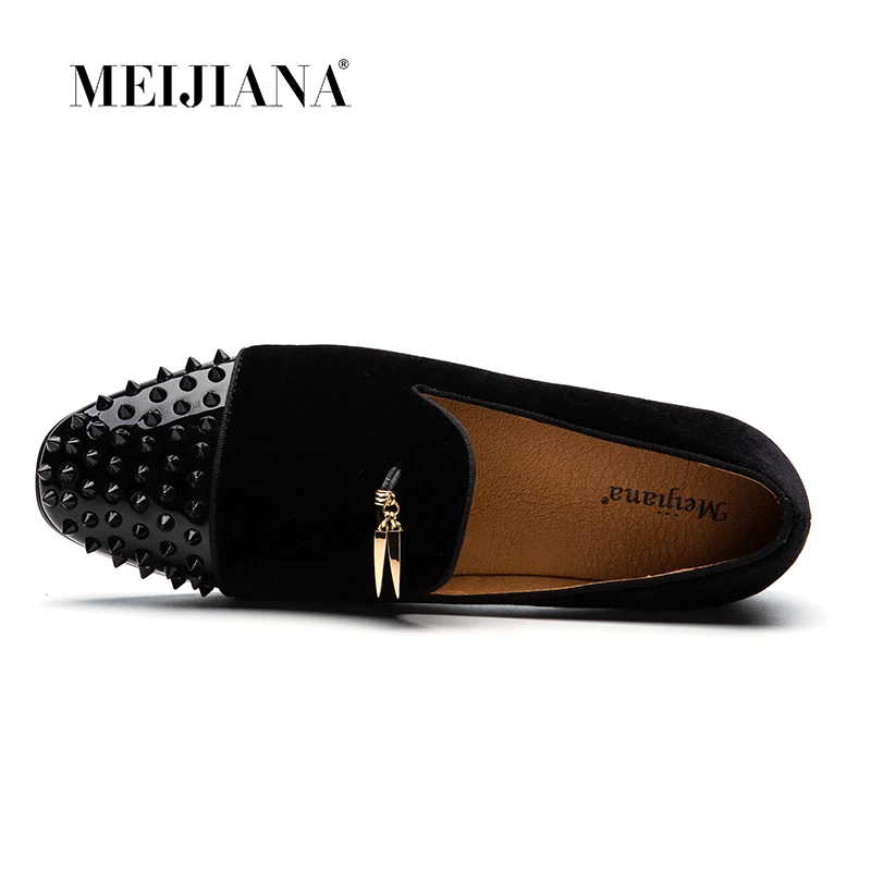 Men Loafers Black Suede Shark Tassel Slippers Shoes Luxury Dress Flats Genuine Leather Loafers