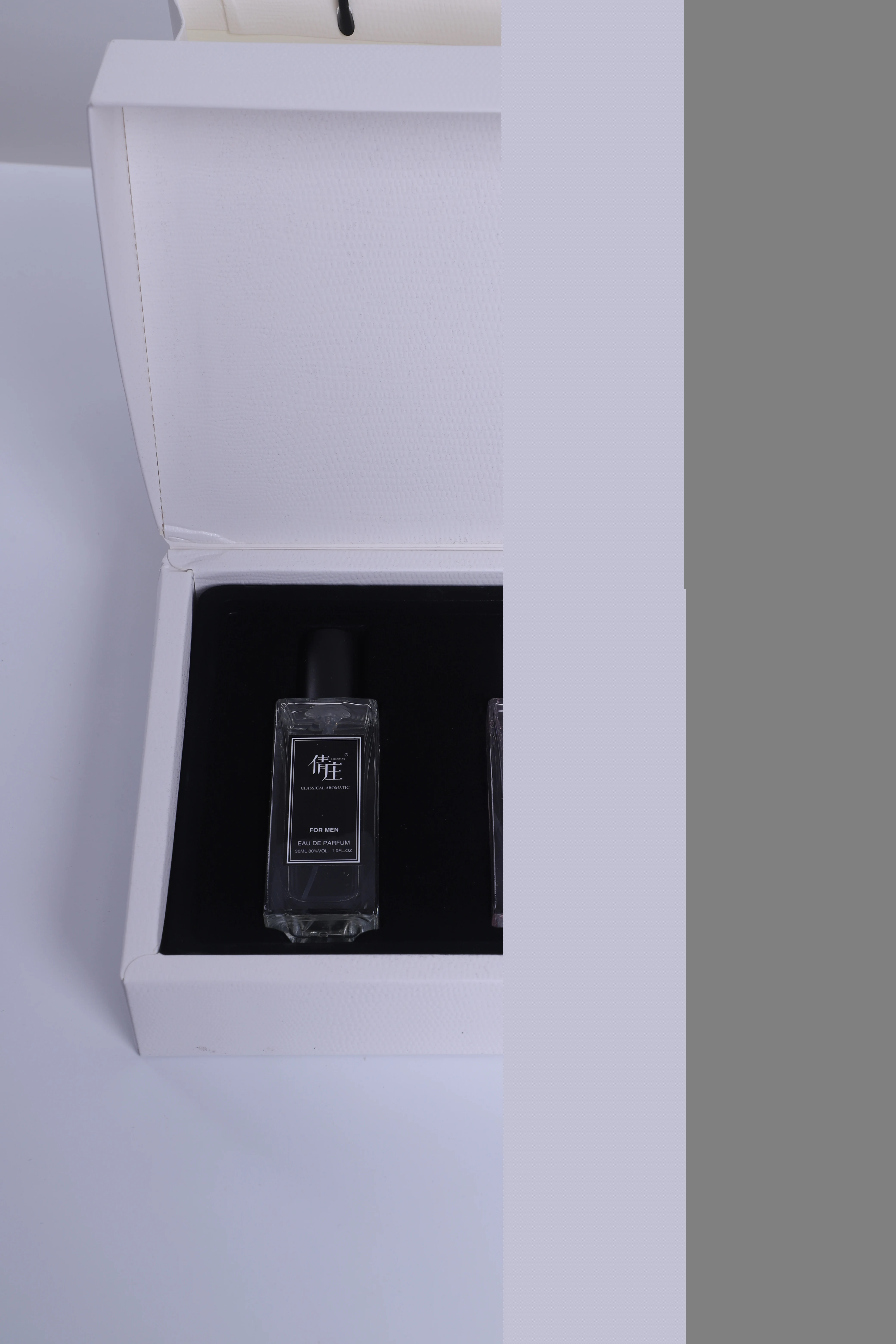 
QZ OEM hot selling high-end atmosphere perfume sets for men and women 