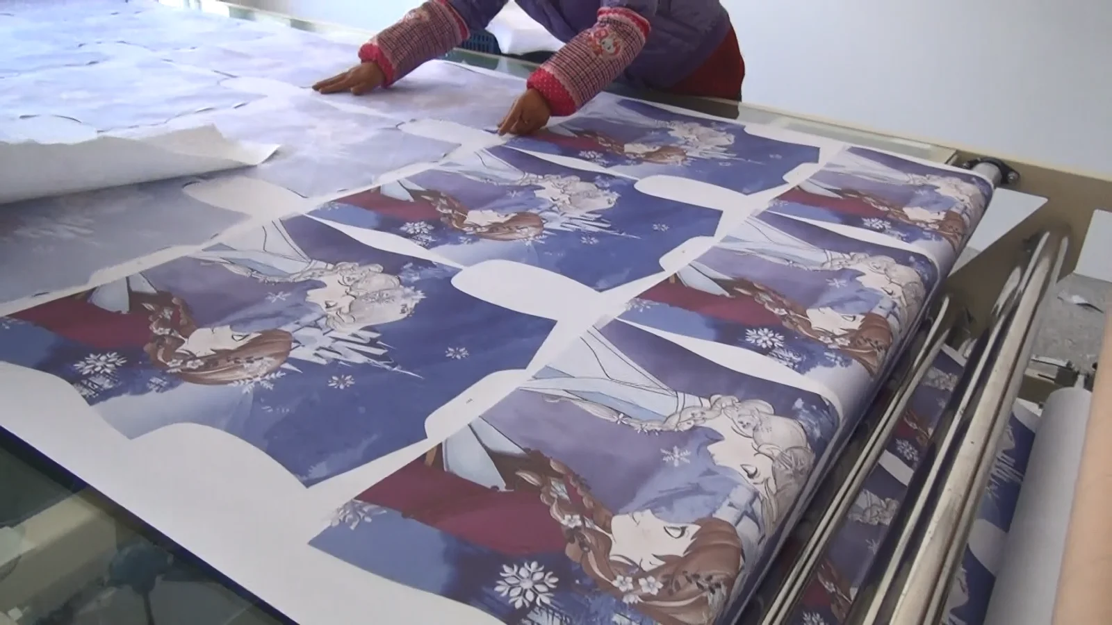 Roller Sublimation Automatic Heat Press Transfer Printing Machine For Sale