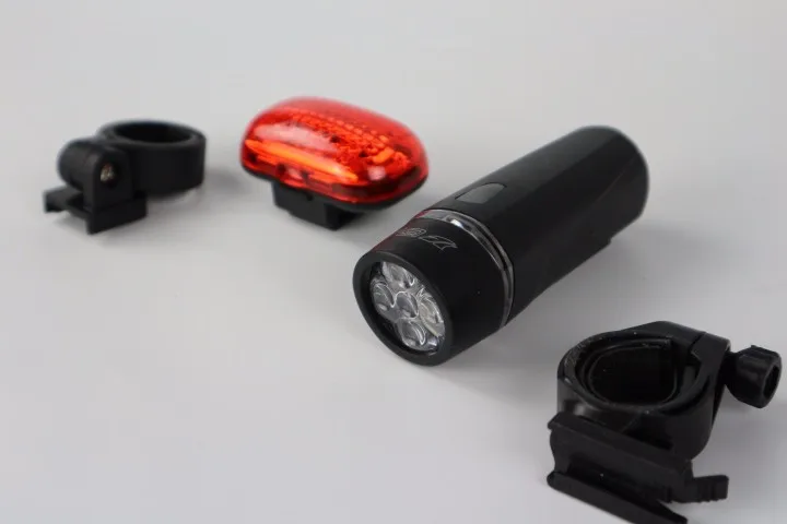 IPX-5 Waterproof Structure Design AAA Battery Popular Used Led Bicycle Light Set