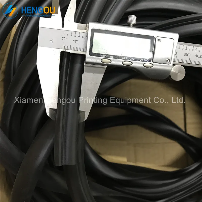 CD102 SM102 SM52 SM74 Profile rubber parts made in China black rubber size 18x15x8mm Profile Rubber Lace 93.021.023 53.021.024