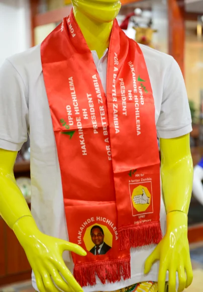 Шелковая лента-шарф для проведения выборов в Анголе