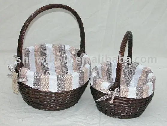 
willow basket with fabric 