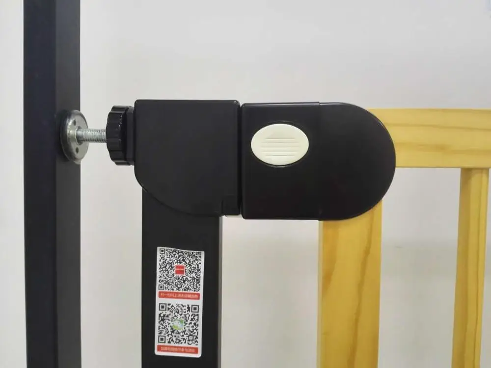 Baby wooden deluxe stair gate safety pet auto close 90 degree stop open pressure