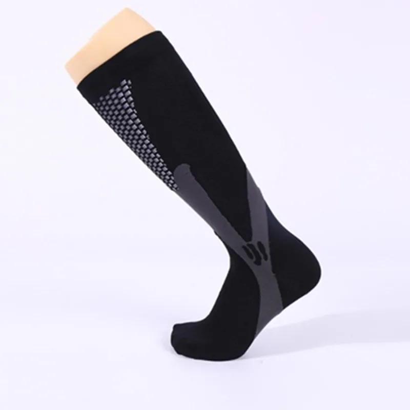 High Elastic Sports Men Women  20-30 mmHG Graduated Compression Comfortable Nylon Spandex Blend Compression Socks