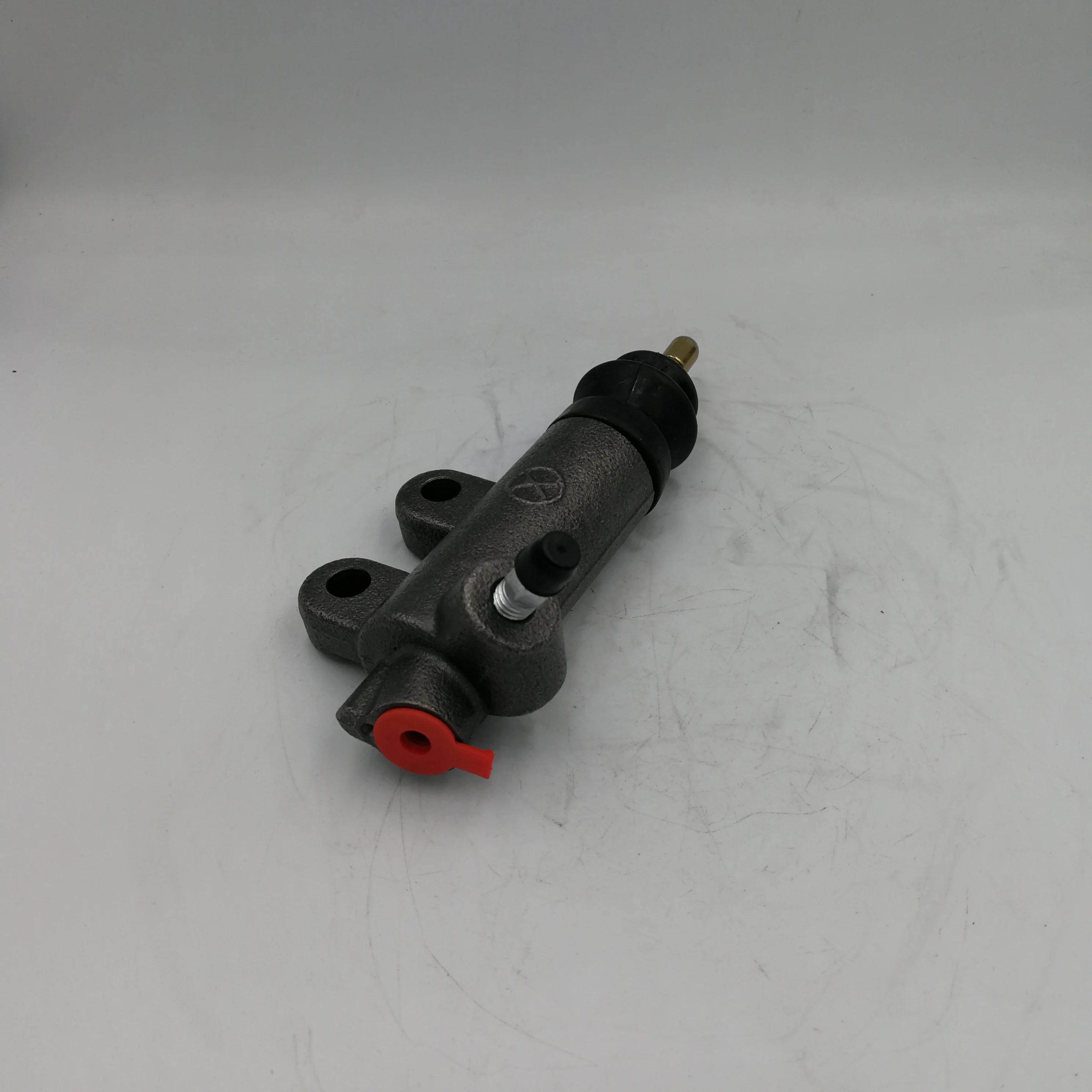 Manufacturers of auto parts from the clutch cylinder and clutch sub-cylinder or SY6480