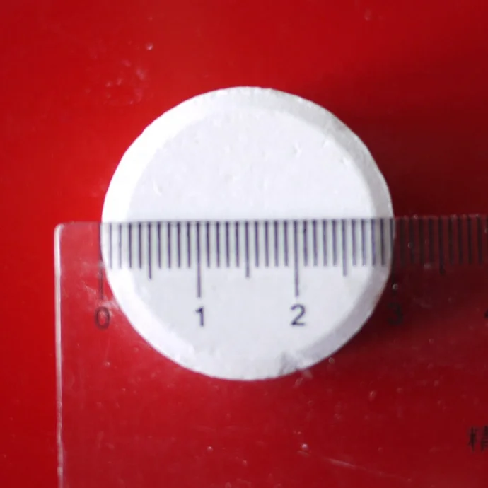 TCCA 90% chlorine tablets for swimming pool chlorine