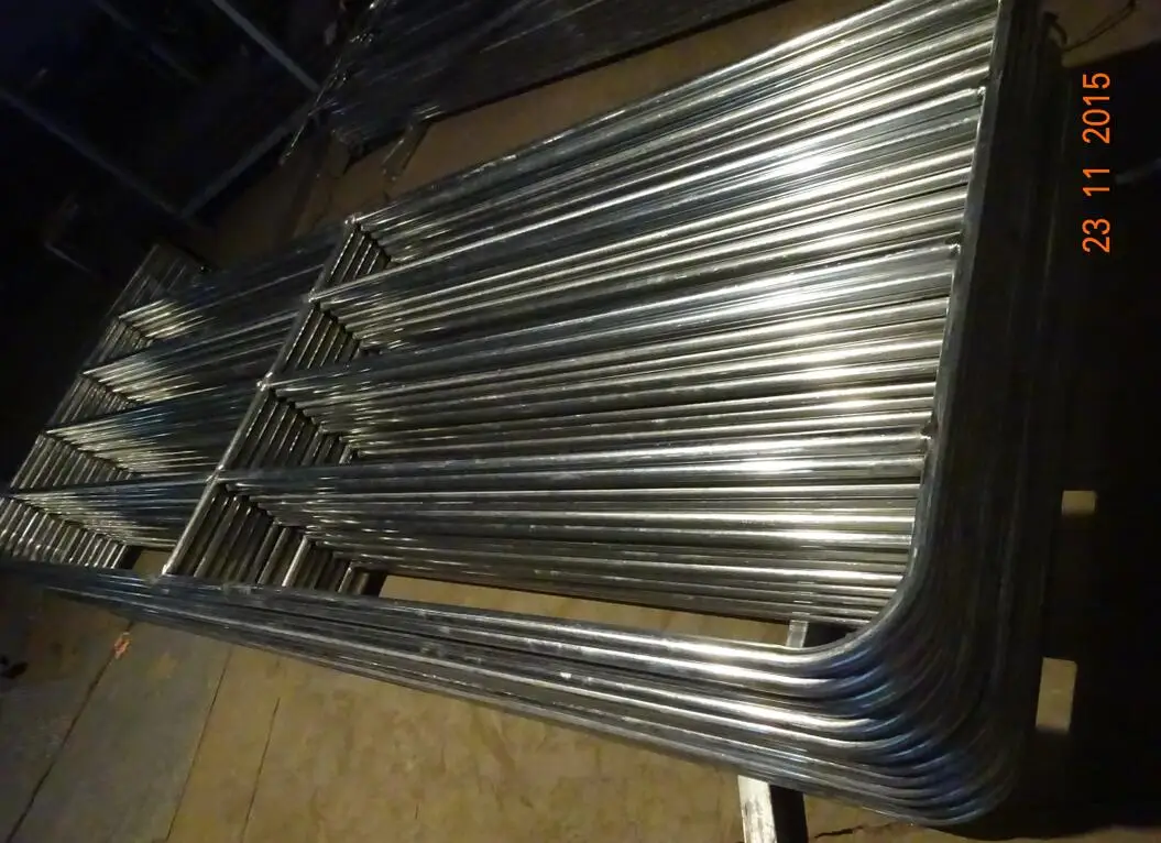 Australia Standard 1.8x2.1m 6 Rails Light Duty Galvanized Pipe Cattle Corral Fence Panels