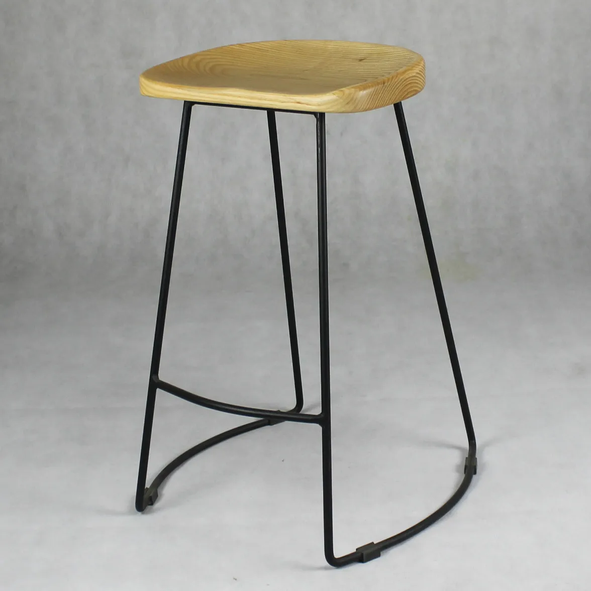 2022 MCI Factory Hot Sale Indoor Kitchen Restaurant Leisure Metal Chair Bar Stool With Wood Seat on Sale