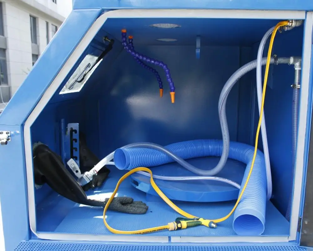 Фабричный шкаф для влажной пескоструйной обработки