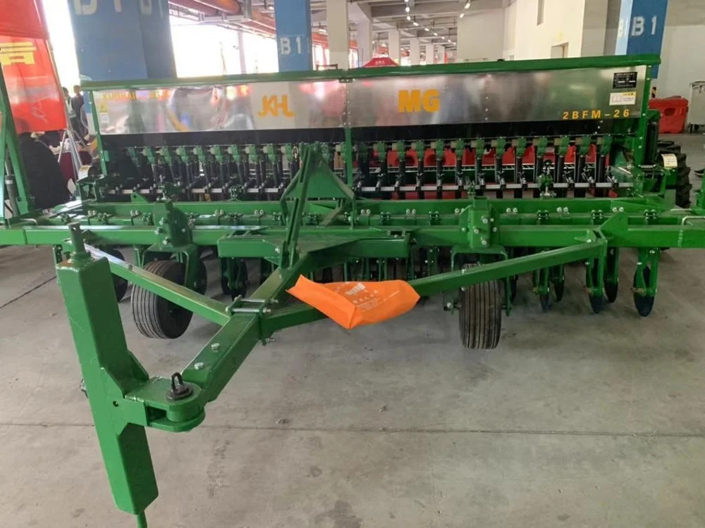 Трактор с прицепом, сеялка для пшеницы без почвы, сеялка для пшеницы