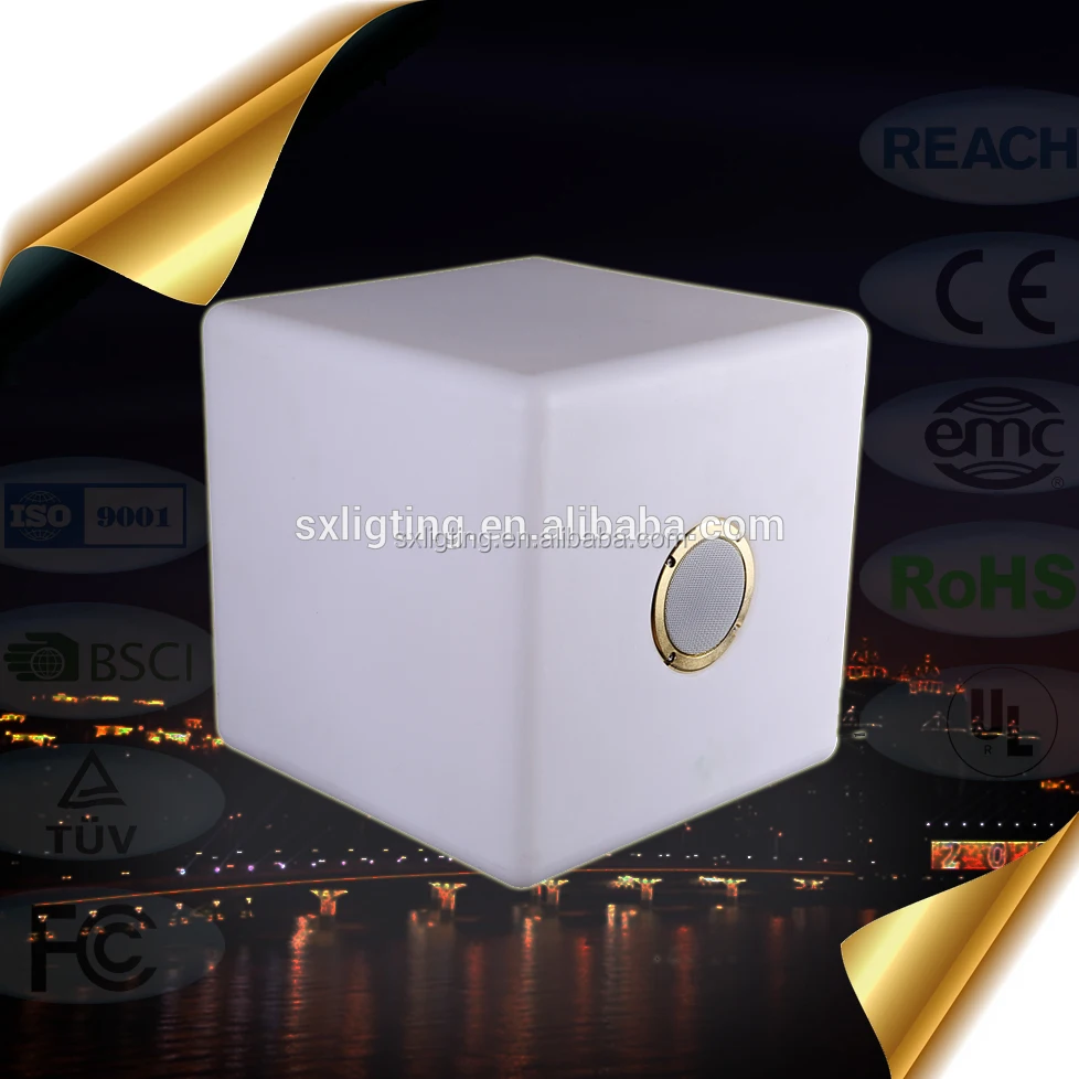 20*20*20cm Dual Speaker / LED Color Change Dual Speaker