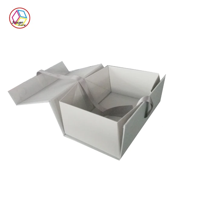 Custom ribbon closure magnetic empty gift box for gift packaging