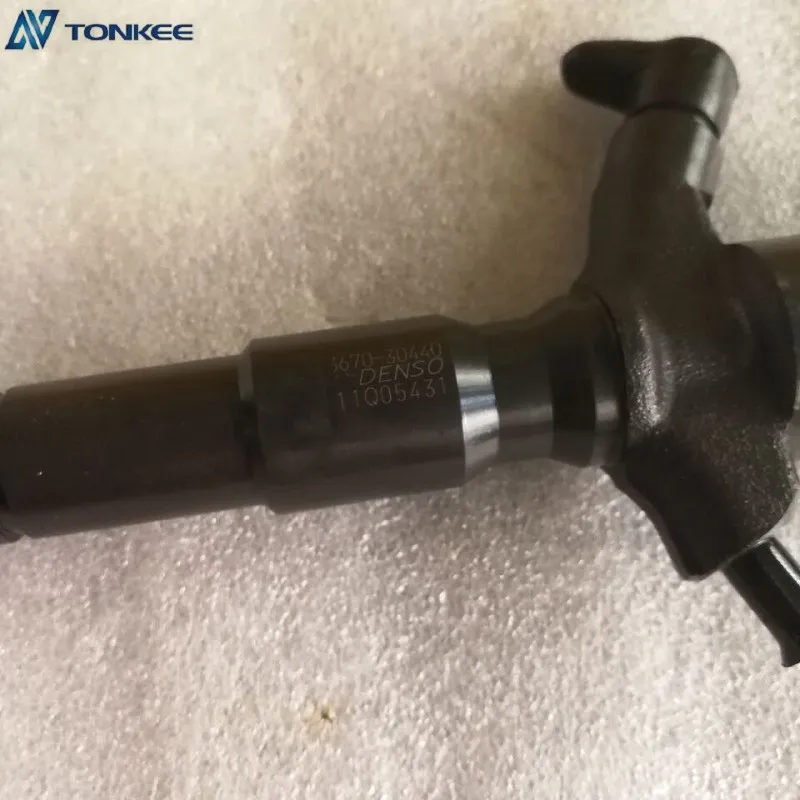 Original Diesel Fuel Injector 23670-30450 Common Rail Injector 07P13523 For Toyota 2KD