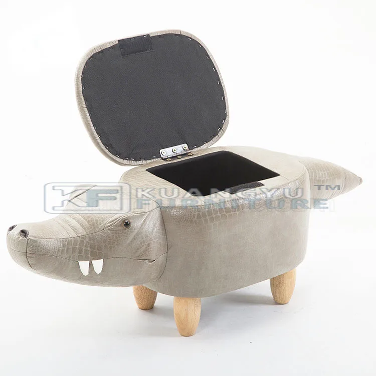 2019 Children furniture sets Pet Crocodile Animal Shape Child Chair Wooden Stools for Sale