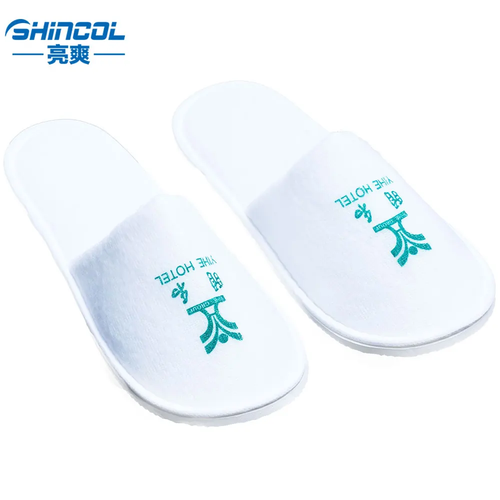 New elegant shape comfortable anti-slip sole pantoufle hotel bath room disposable slippers with logo