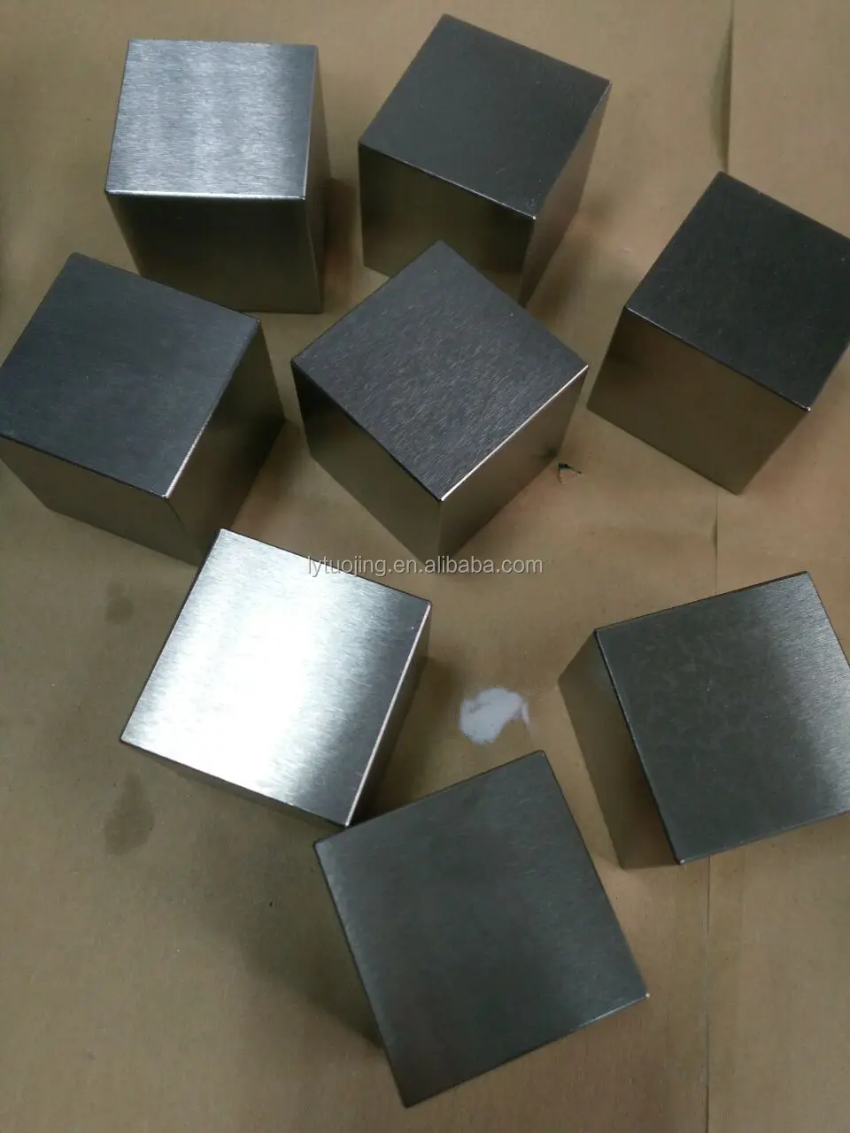 W1 polished 1 kg tungsten cube and small cubes