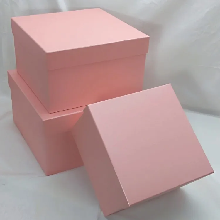 High quality custom pink packaging paper box with cardboard in Xiamen