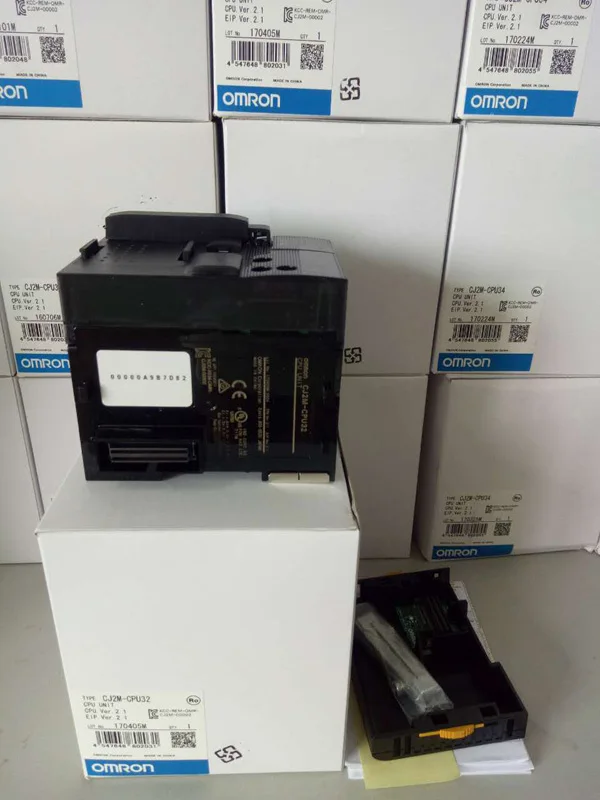 CJ2M-CPU35 PLC programming controller  Good Quality CJ2MCPU35 CPU  PLC Price List Of O mron Product CJ2M   CPU35