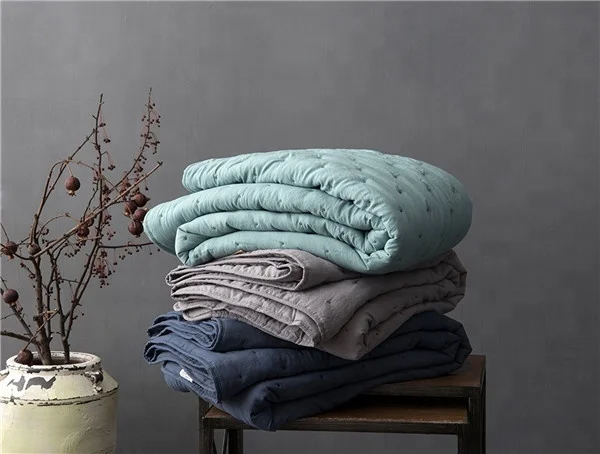 Soft Washable Lightweight Quilt Pillow Case Blanket Bed Coverlet Sets Bedspread with Solid colo