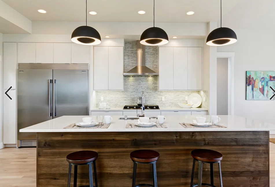 Hangzhou Aisen Бесплатный 3D дизайн САПР полностью деревянный глянцевый лаковый кухонный шкаф