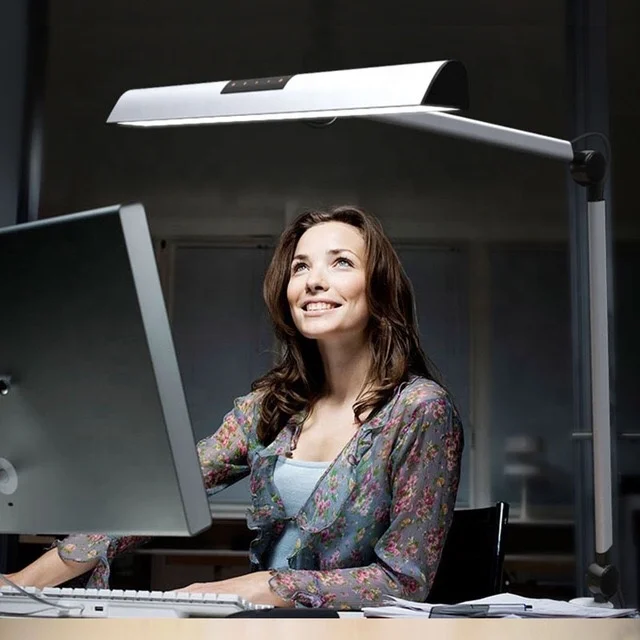 3000K/6000K High CRI 95 Luxury Flexible Swing Arm Touch Sensor Desk Light Table LED Lamps for Office