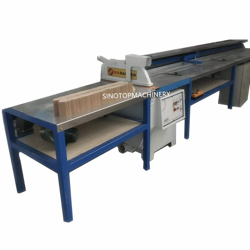 
Безопасная и простая эксплуатация благодаря высокопроизводительному резаку для картонных кромок 