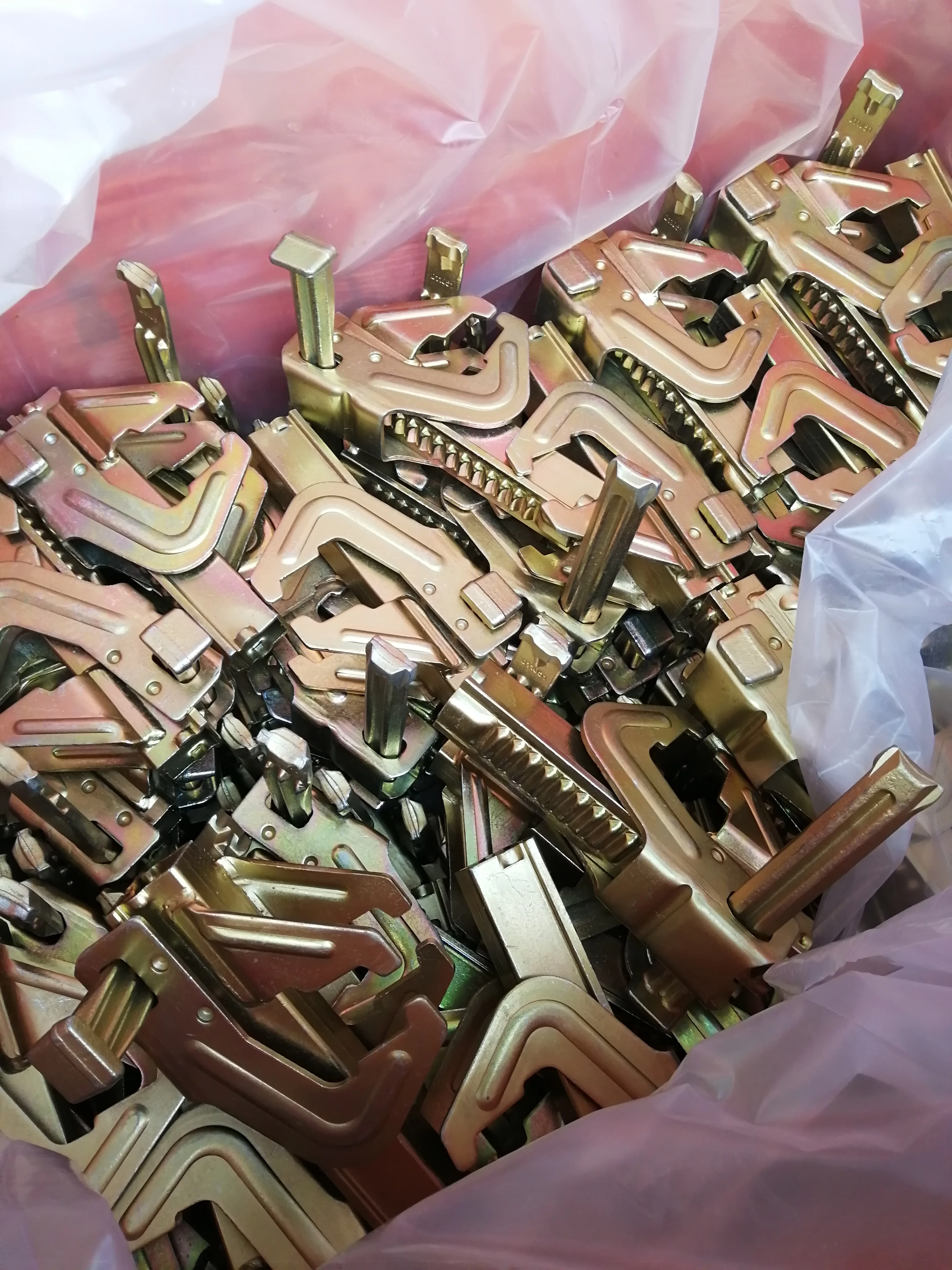 
Formwork accessory of PERIs TRIO BFD coupler with high steel grade and hot dip treatment 