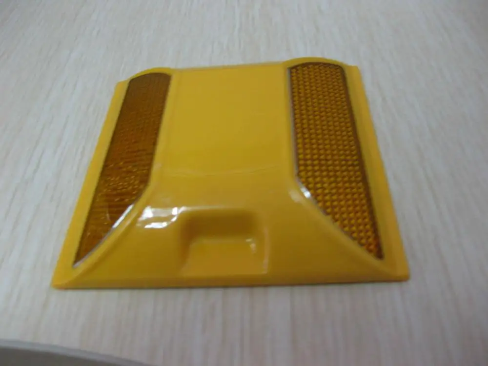 cat eye reflective road stud exceed American ASTM standard