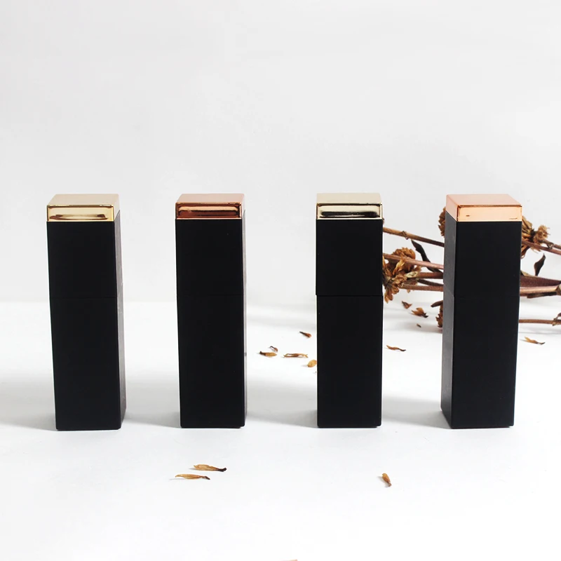 wholesale  cosmetic packaging a free sample magnetic lipstick tube low moq